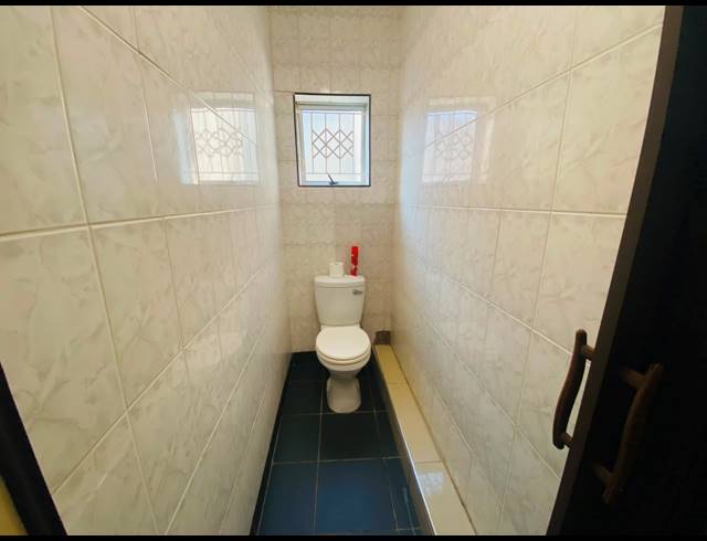 3 BEDROOM FLAT TO LET IN KENVILLE